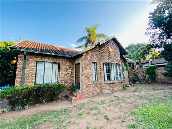 2 Bedroom House 2 Bedroom House