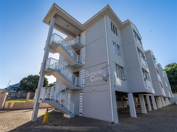 2 Bed Flat in Grahamstown Central