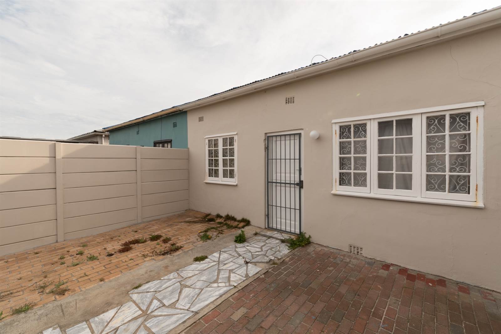 2 Bed Townhouse in Muizenberg photo number 1