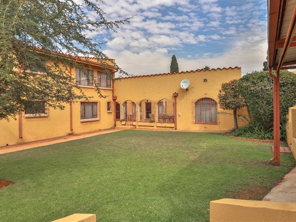 3 Bedroom House 3 Bedroom House