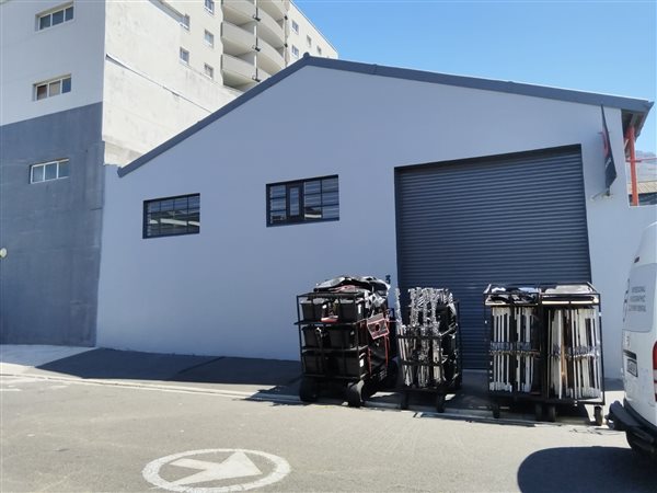 570  m² Industrial space