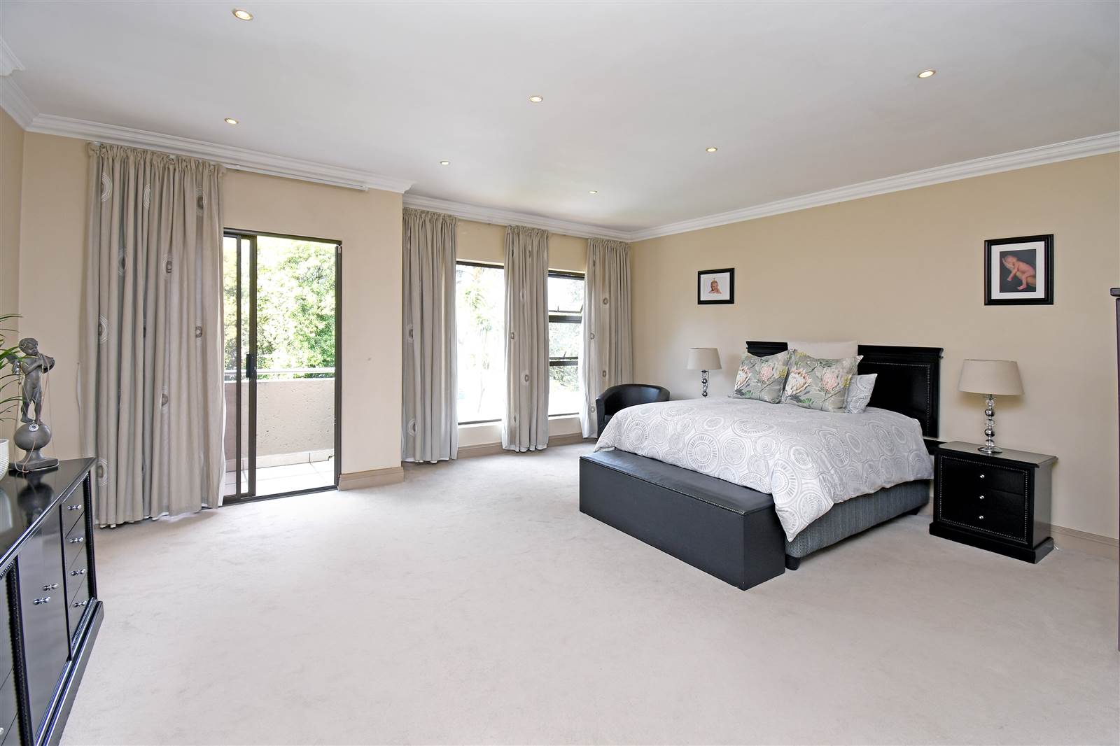 4 Bed House in Fairland photo number 23