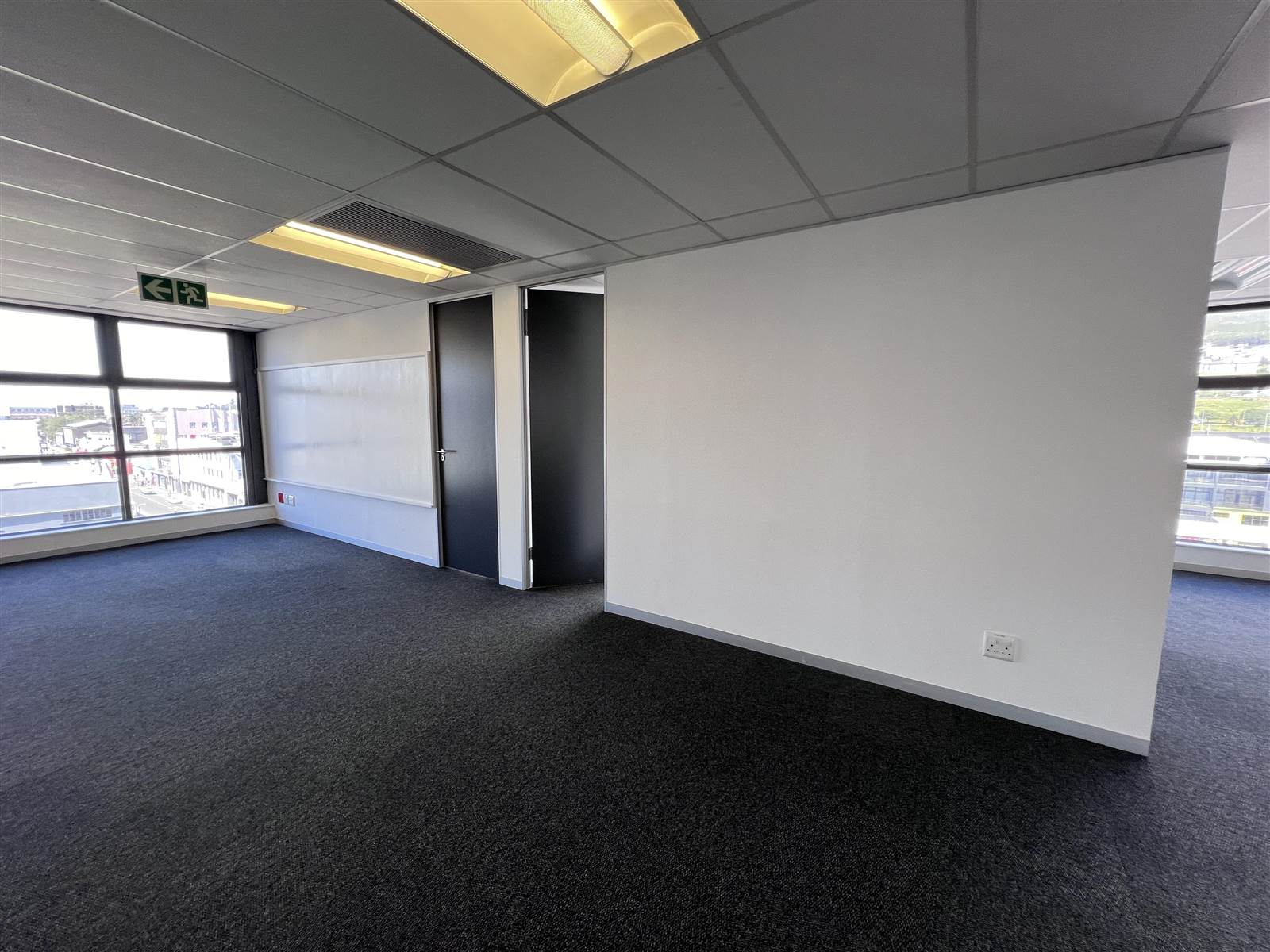 428  m² Commercial space in Woodstock photo number 8
