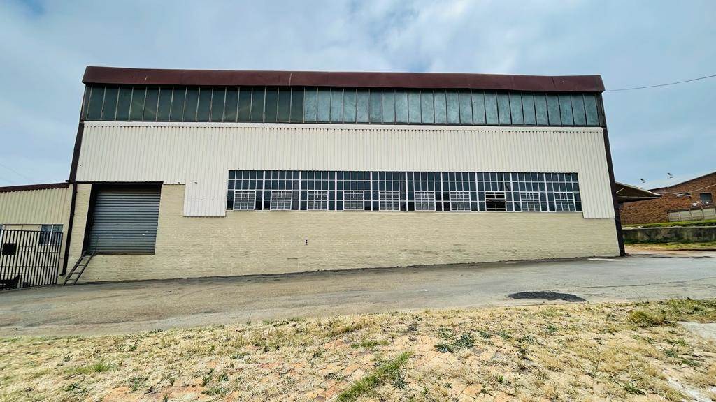 1000  m² Industrial space in Roodepoort Central photo number 25