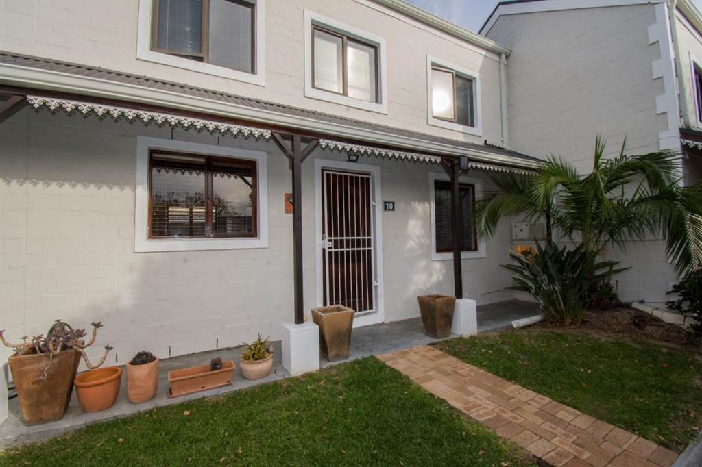 2 Bed Townhouse in Strand South photo number 19
