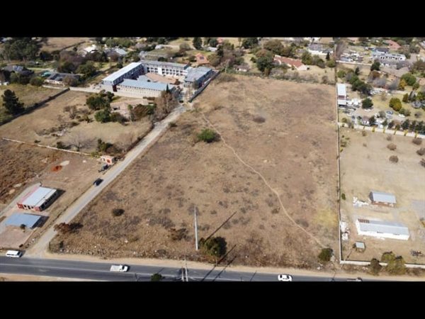 2.6 ha Land available in President Park