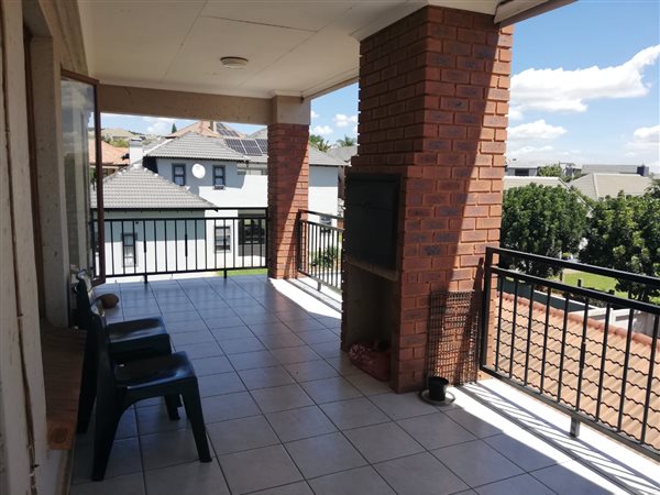 3 Bedroom Apartment 3 Bedroom Apartment