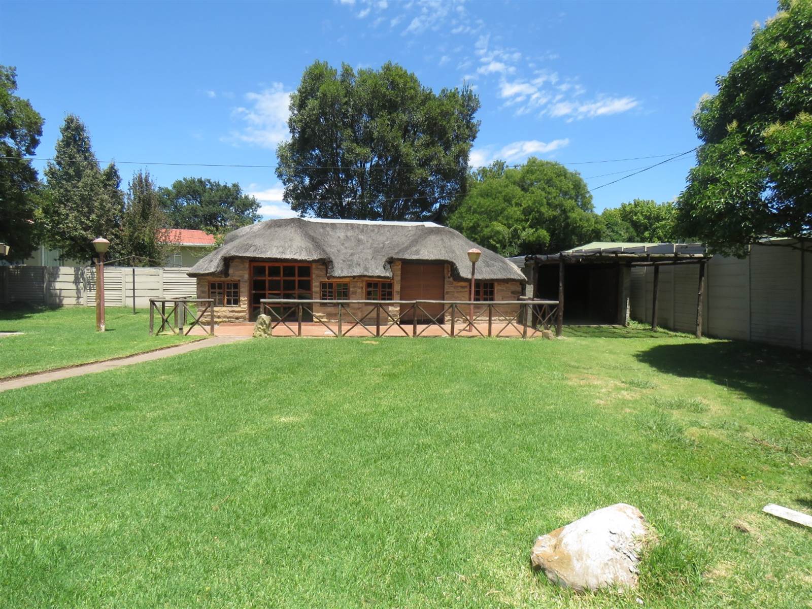 3 Bed House in Harrismith photo number 3