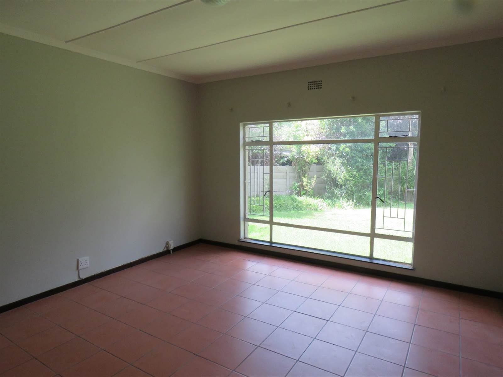 3 Bed House in Harrismith photo number 15