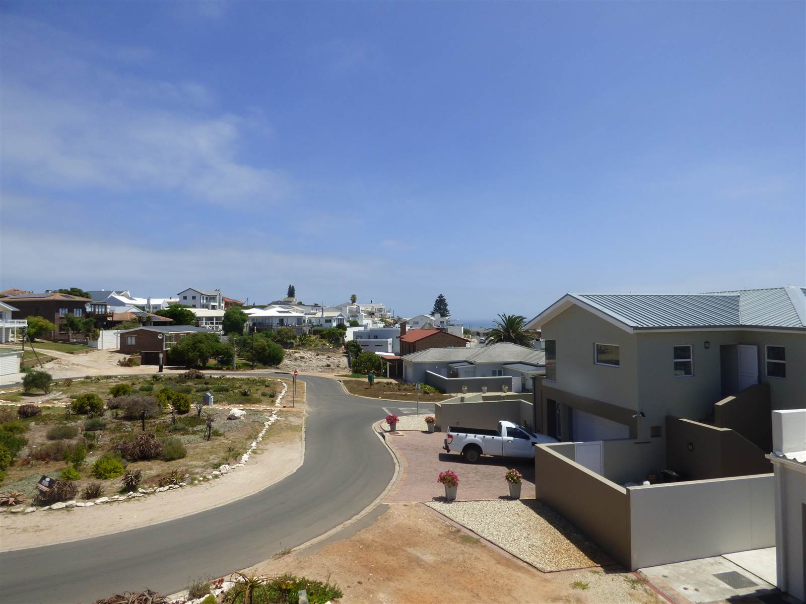 6 Bed House in Yzerfontein photo number 2