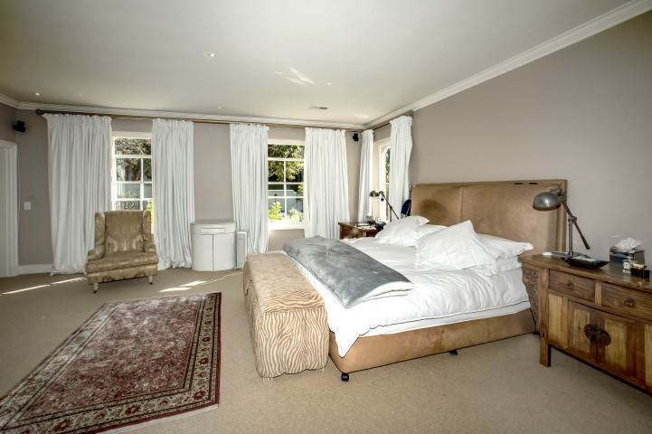 7 Bed House in Constantia photo number 21