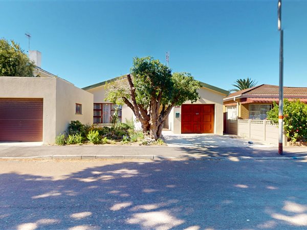 3 Bedroom House 3 Bedroom House
