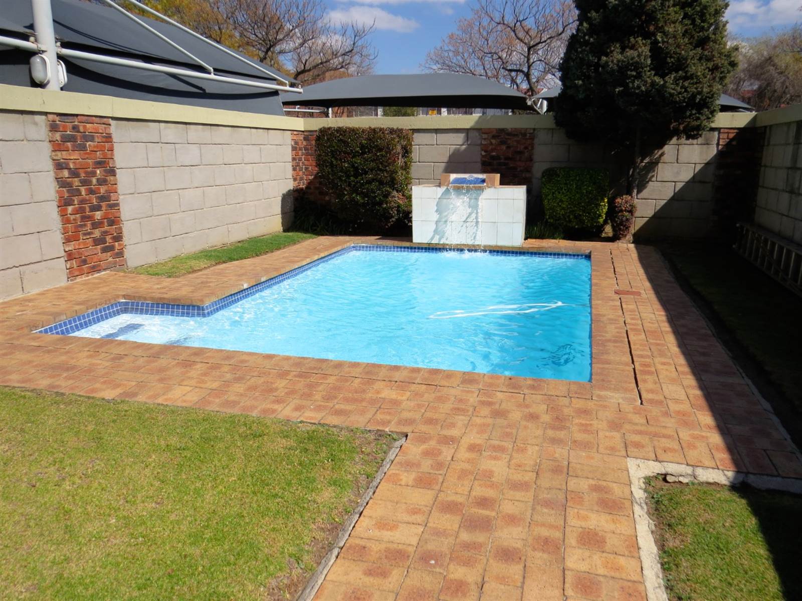 1 Bed Townhouse in Edenvale photo number 3