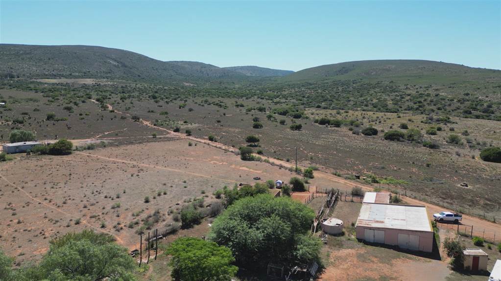 1026 ha Farm in Grahamstown Central photo number 3