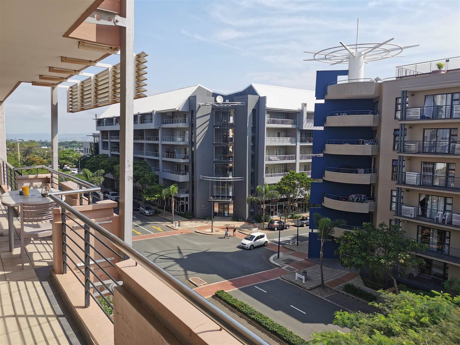 176  m² Commercial space in Umhlanga Ridge photo number 1