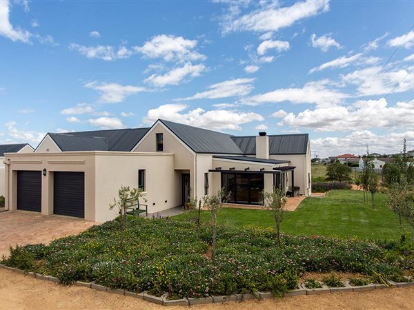 3 Bedroom House 3 Bedroom House