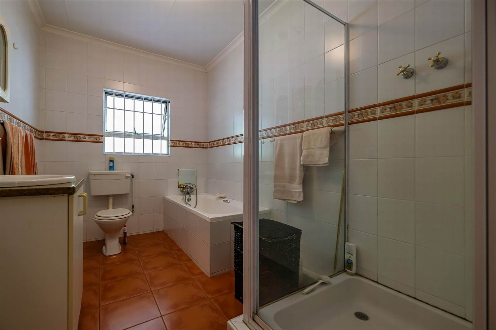 2 Bed Townhouse in Amanzimtoti photo number 14
