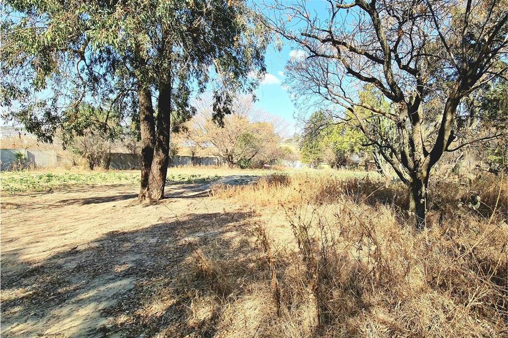2 ha Land available in Bryanston photo number 3