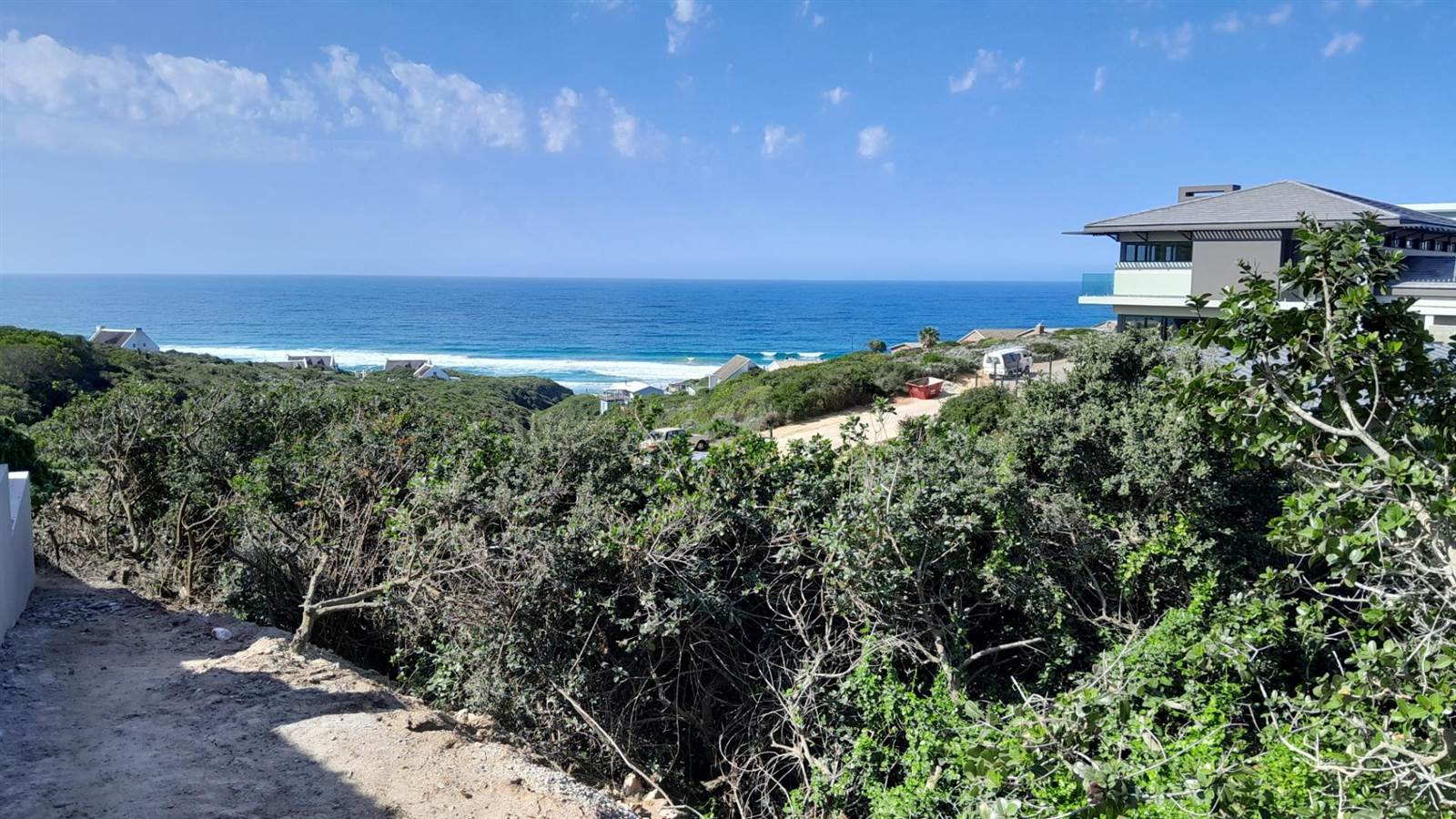 789 m² Land available in Boggomsbaai photo number 1