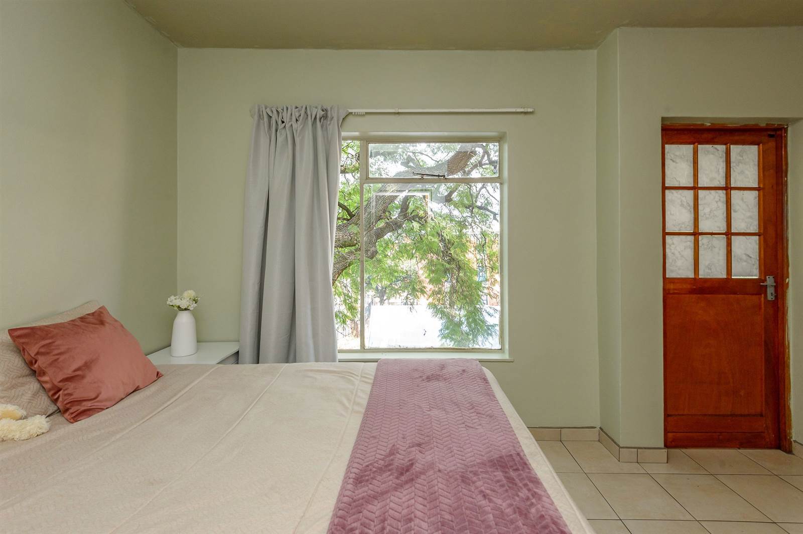 1 Bed Apartment in Auckland Park photo number 8