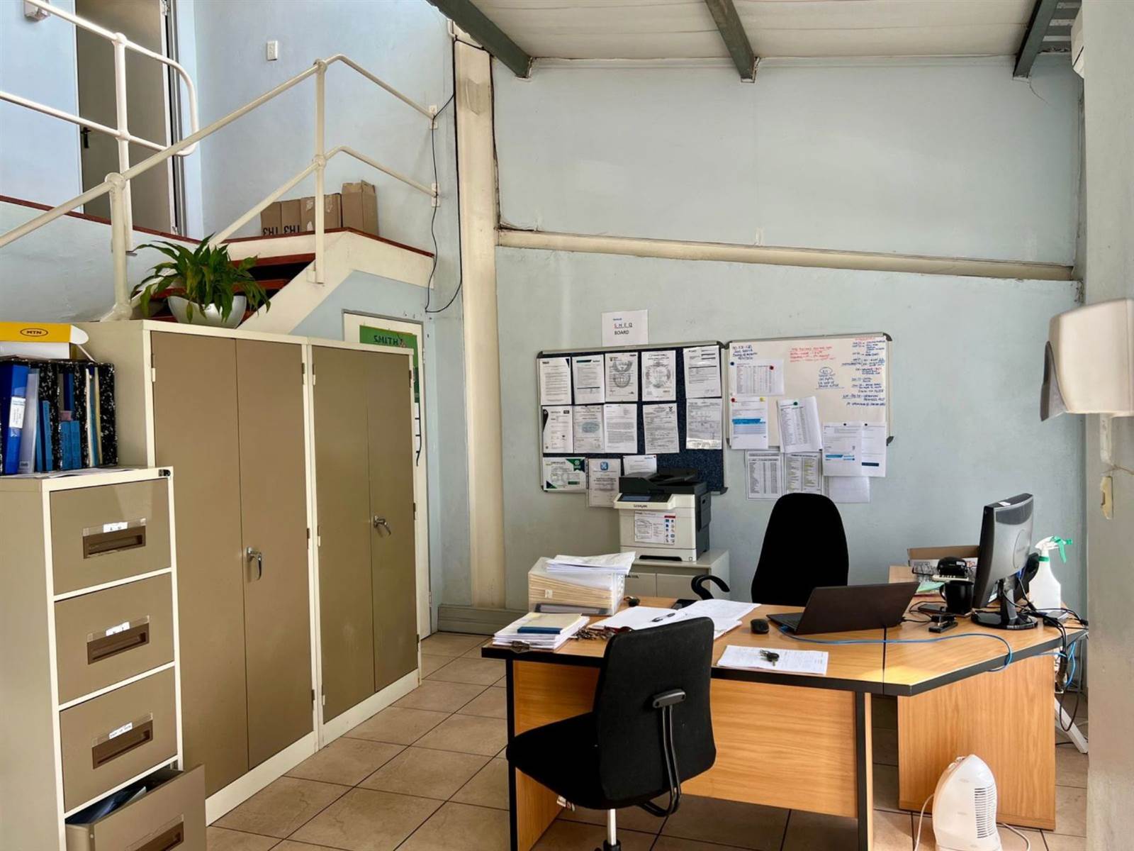 155  m² Office Space in Mkondeni photo number 3