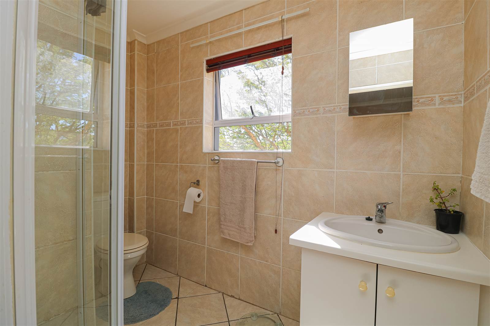 2 Bed Townhouse in Gordons Bay Central photo number 17