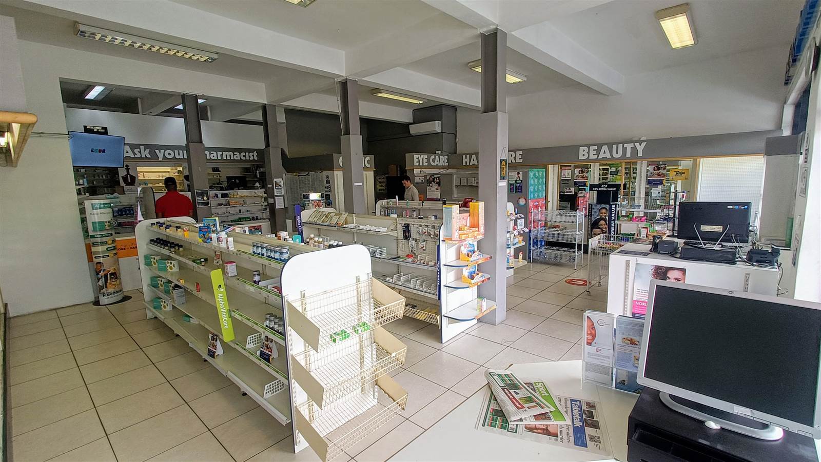122  m² Retail Space in Milnerton Central photo number 4