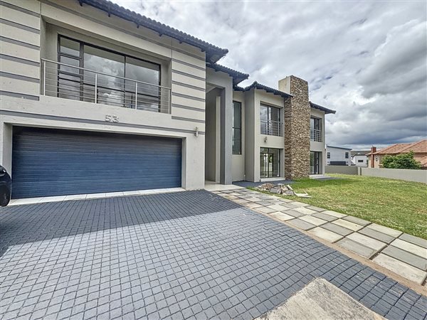4 Bedroom House 4 Bedroom House