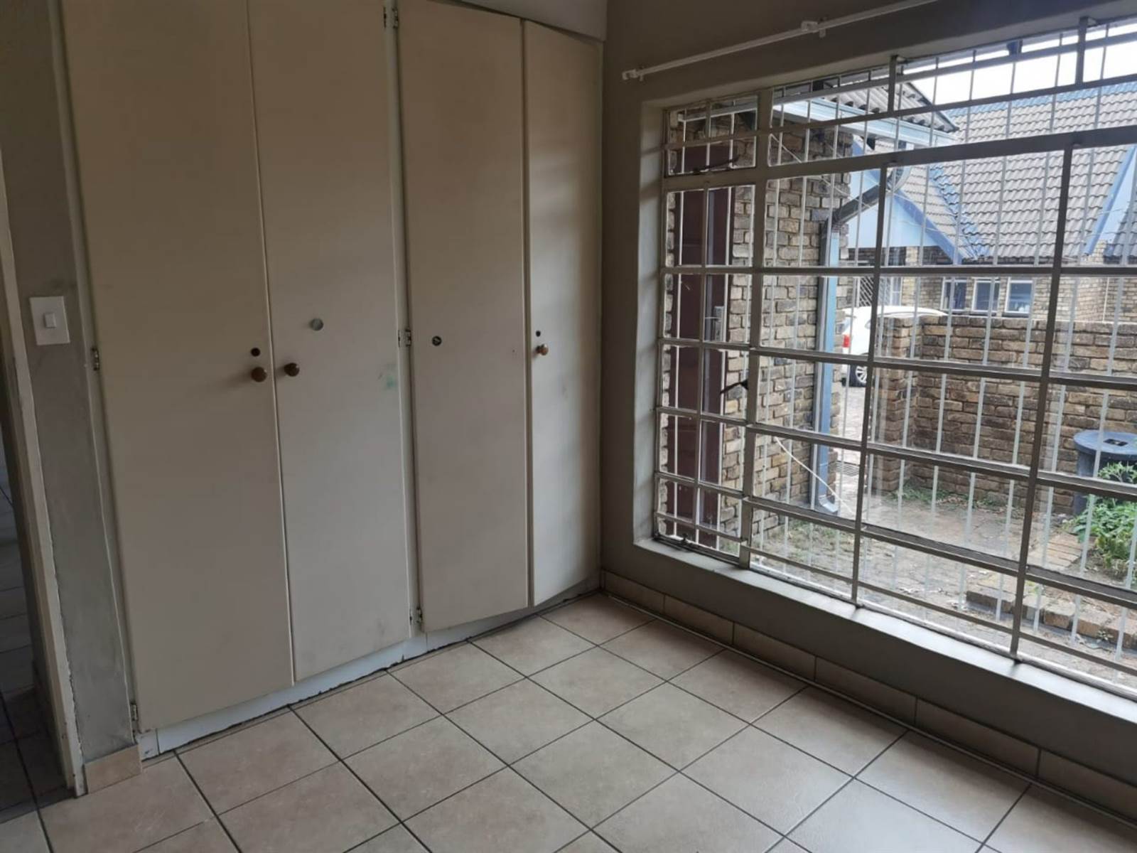 2 Bed House in Middelburg Central photo number 7