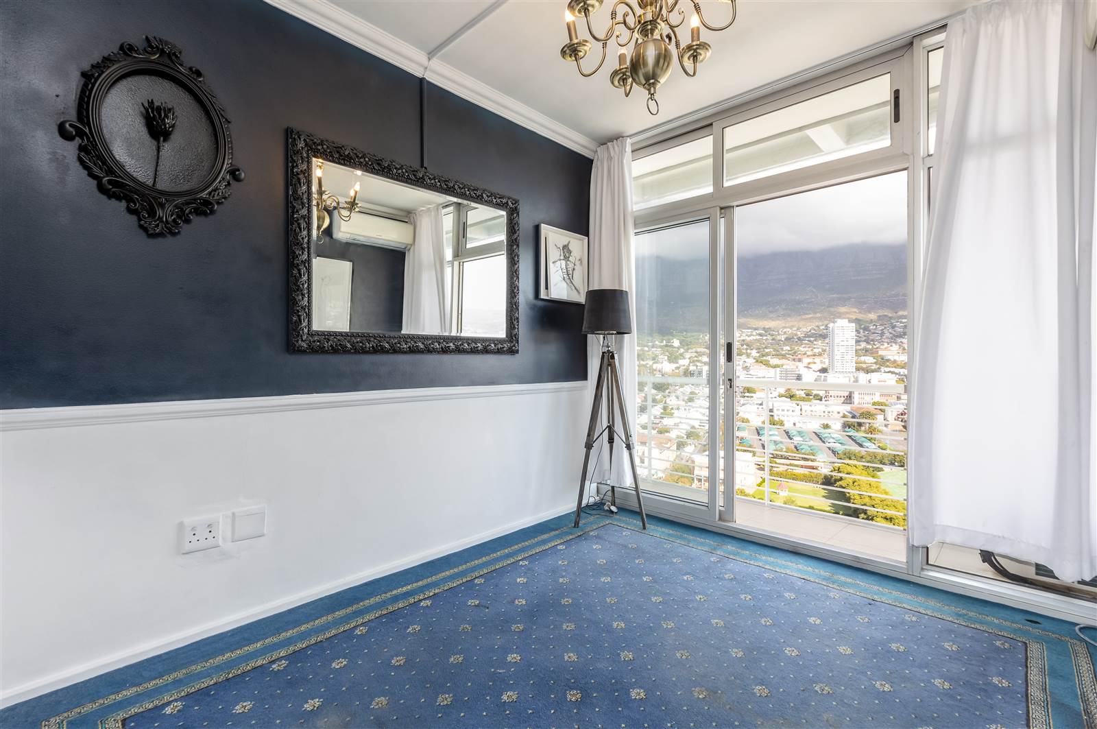 3 Bed Penthouse in Cape Town City Centre photo number 7