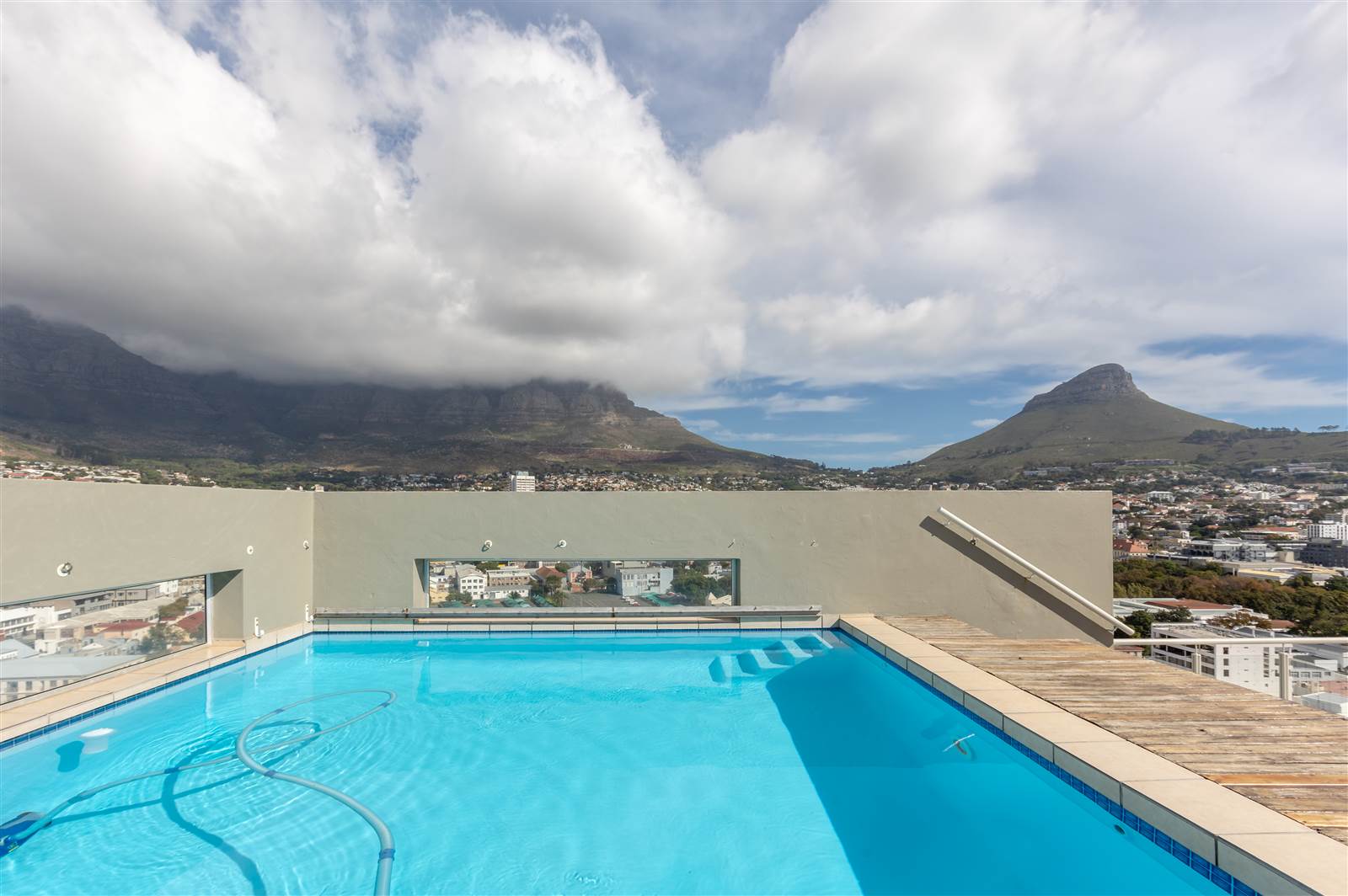3 Bed Penthouse in Cape Town City Centre photo number 26