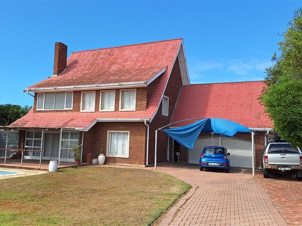 4 Bedroom House 4 Bedroom House