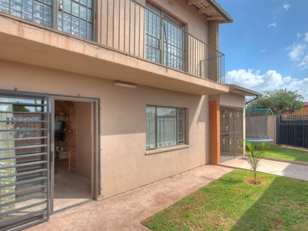 3 Bedroom House 3 Bedroom House