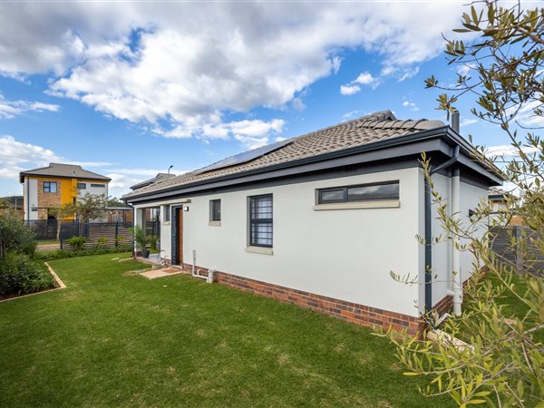 3 Bedroom House 3 Bedroom House