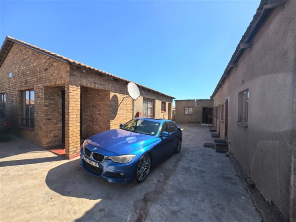 3 Bedroom House 3 Bedroom House