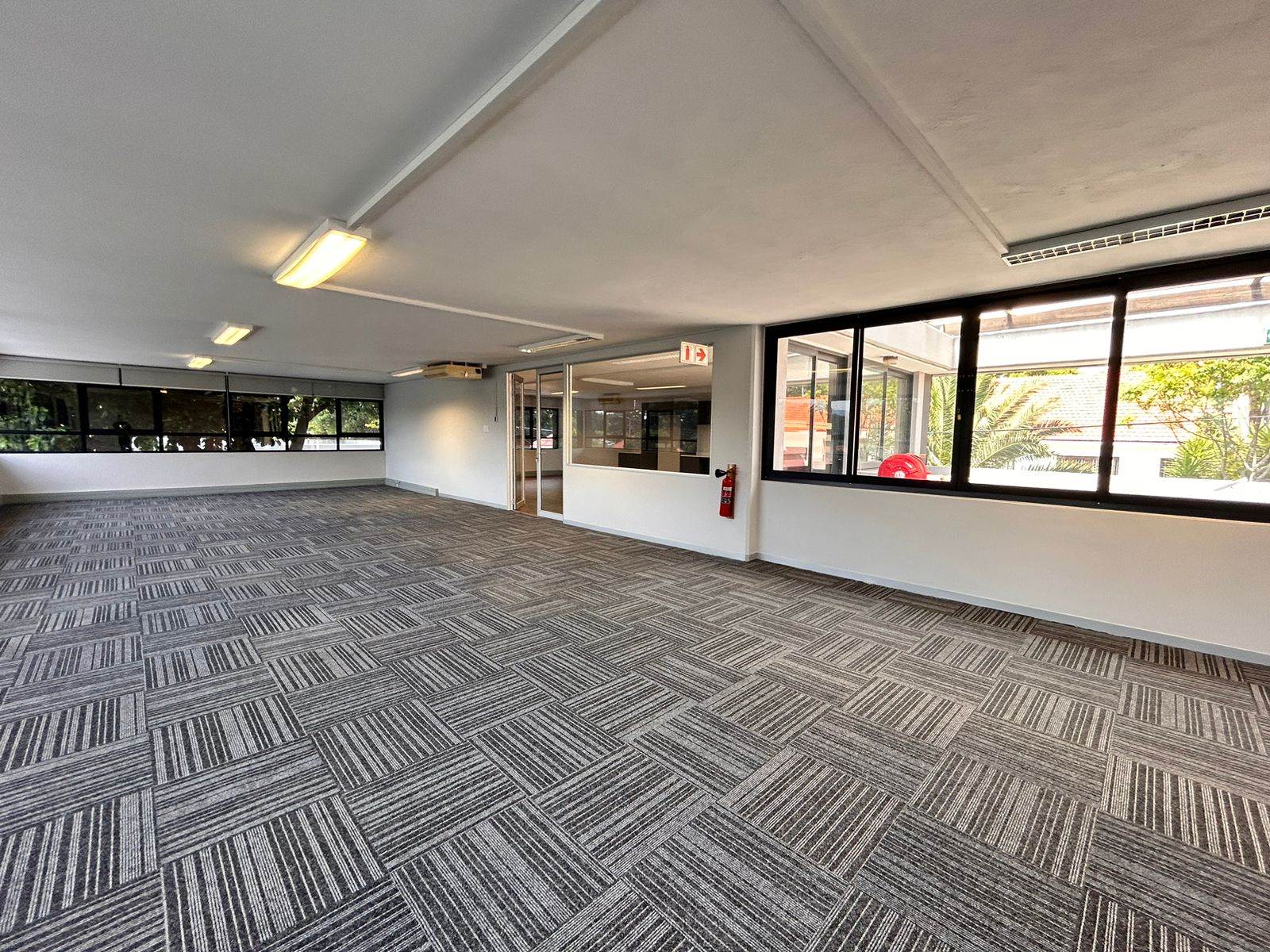 200  m² Commercial space in Greenside photo number 4