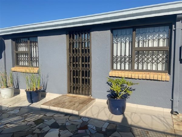 1 Bed Apartment in Soweto Central