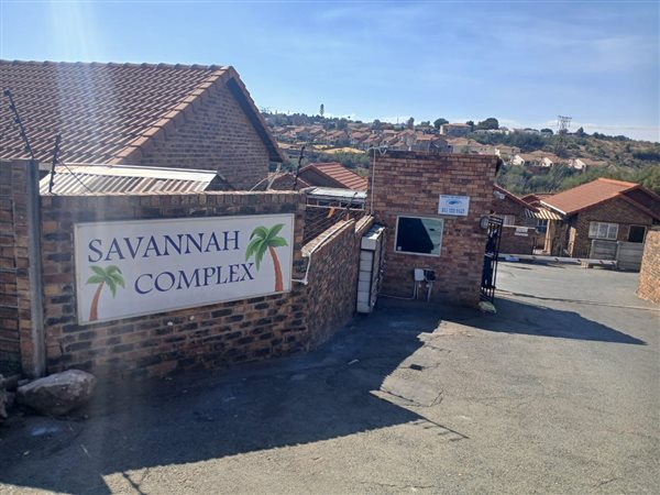 3 Bedroom Townhouse 3 Bedroom Townhouse