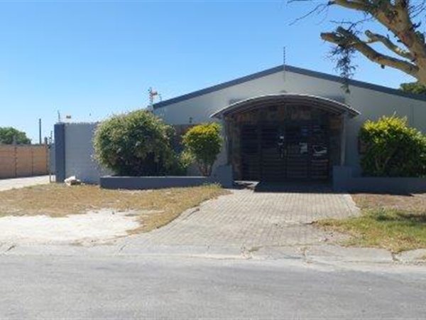 340  m² Industrial space in Walmer