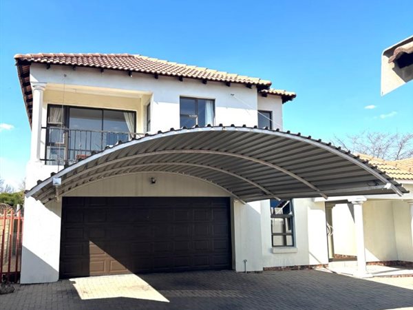 6 Bedroom House 6 Bedroom House