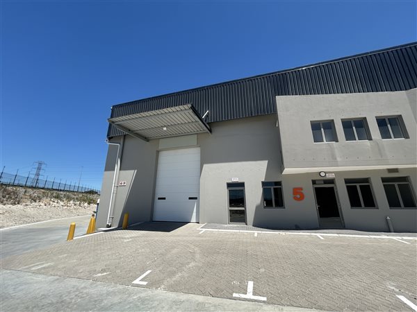 406  m² Industrial space