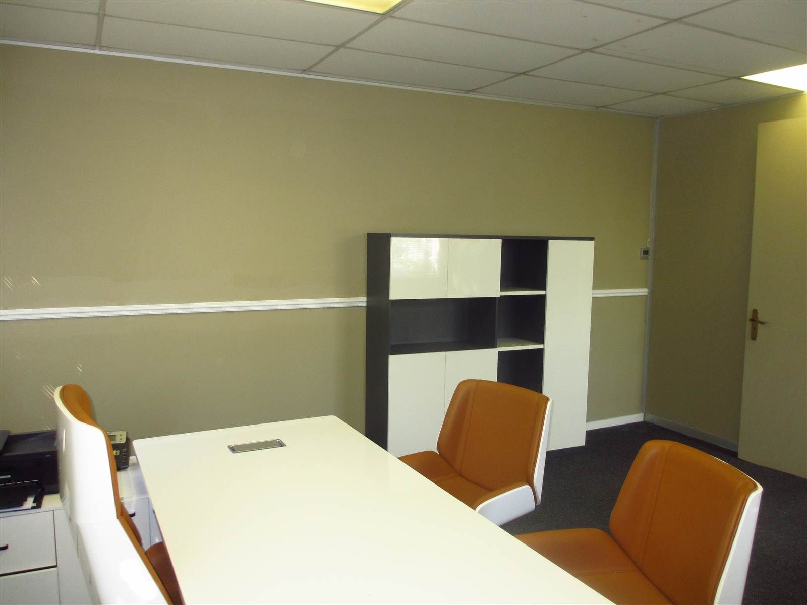 300  m² Commercial space in Fourways photo number 3