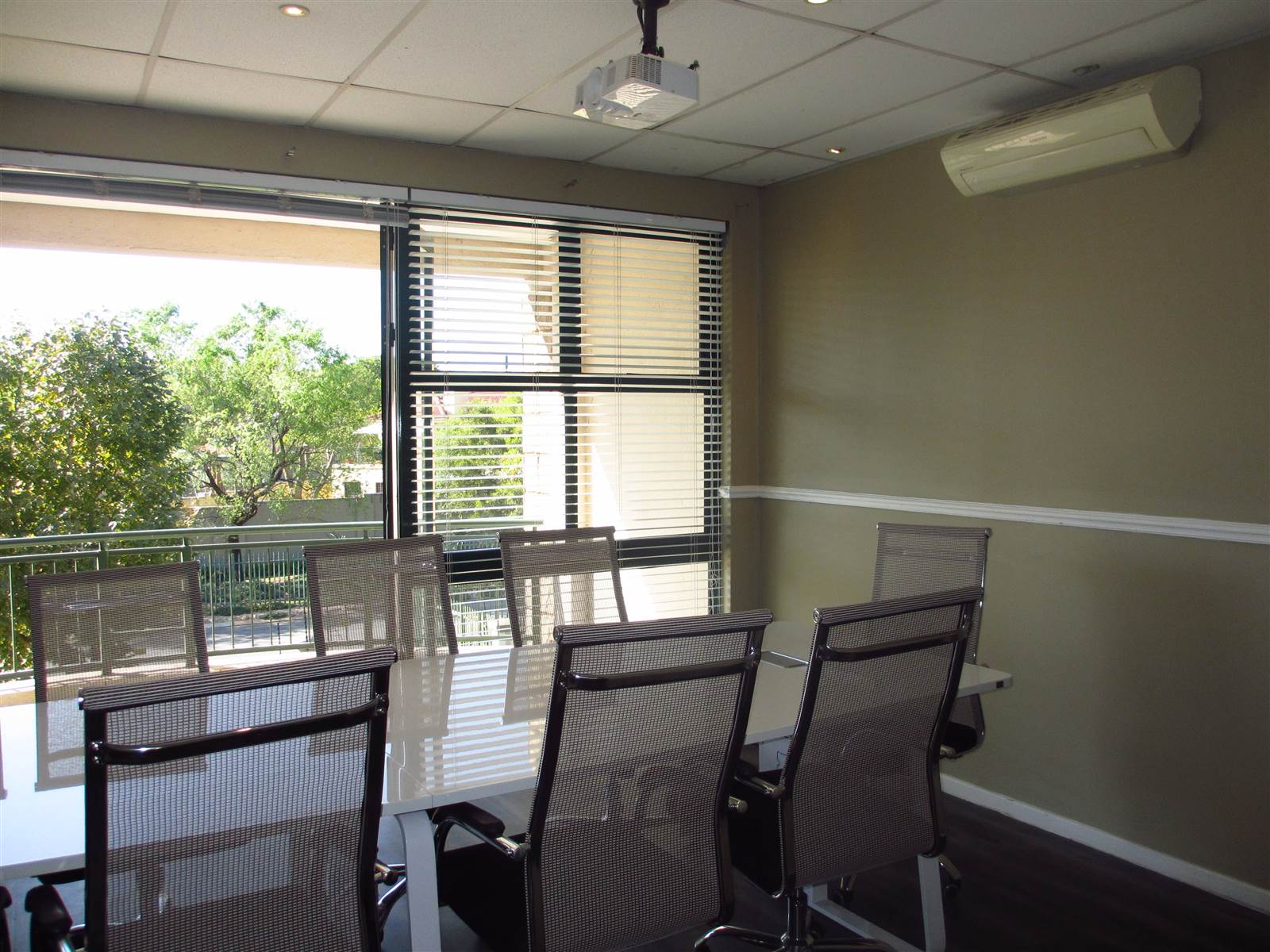 300  m² Commercial space in Fourways photo number 15