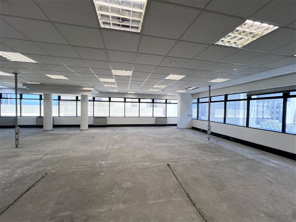 270  m² Commercial space