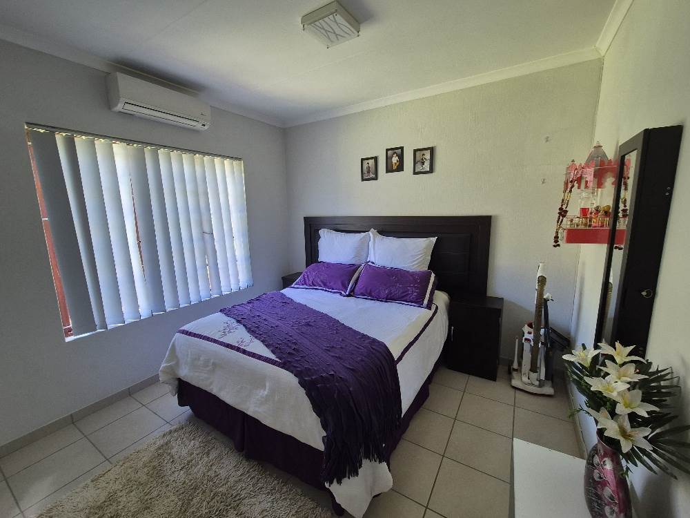 2 Bed Townhouse in Shelly Beach photo number 18