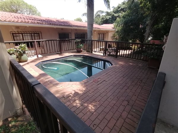 4 Bed House in Leisure Bay