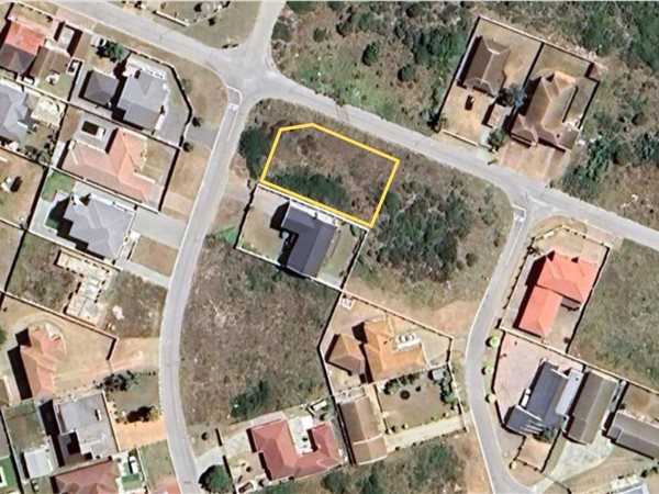 795 m² Land