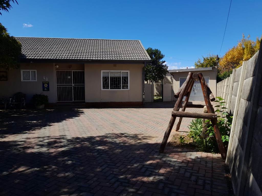 3 Bed House in Jan Cilliers Park photo number 28