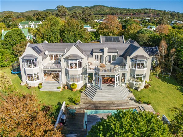 7 Bedroom House 7 Bedroom House
