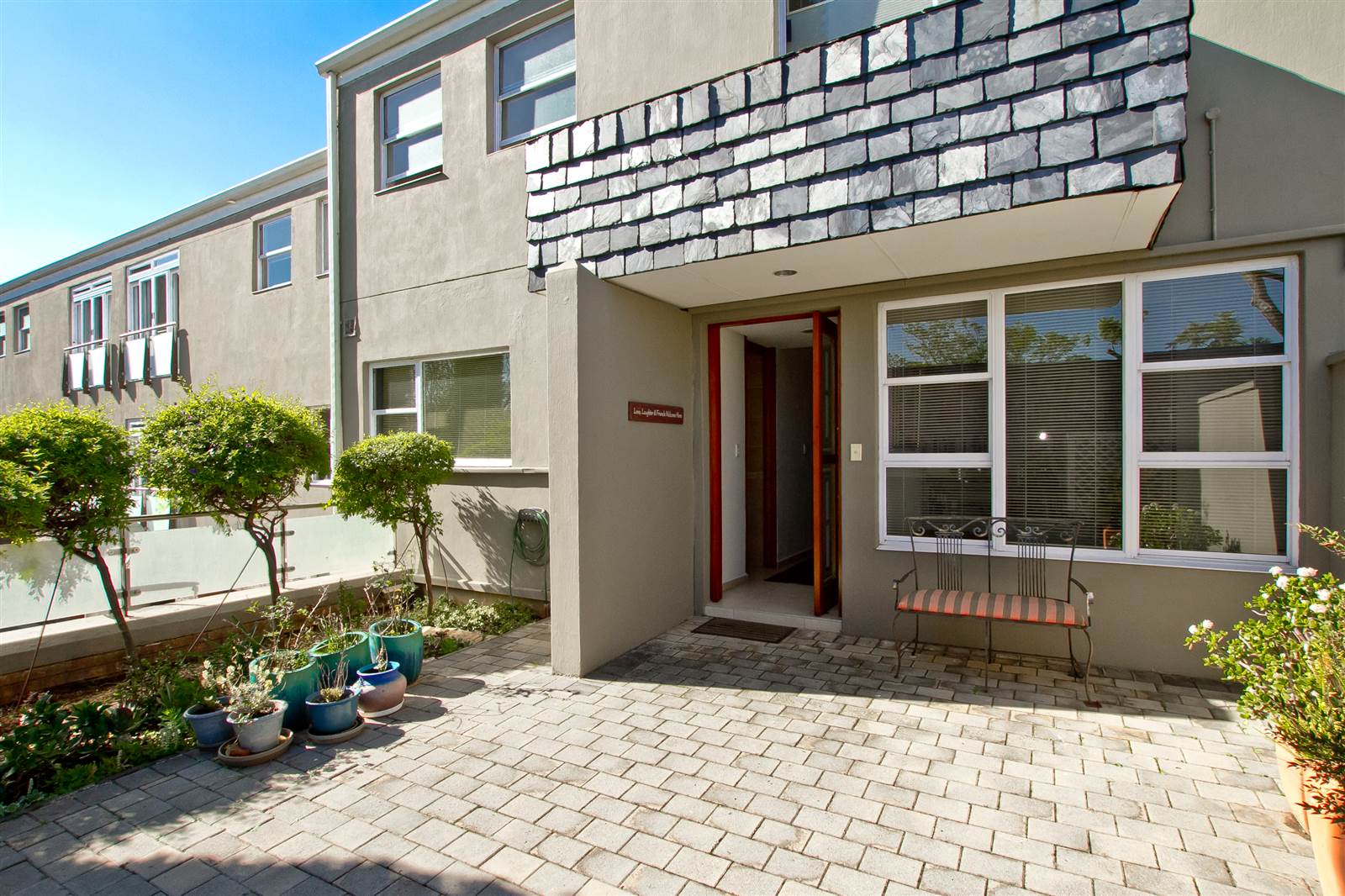 3 Bed Townhouse in Dunkeld West photo number 22